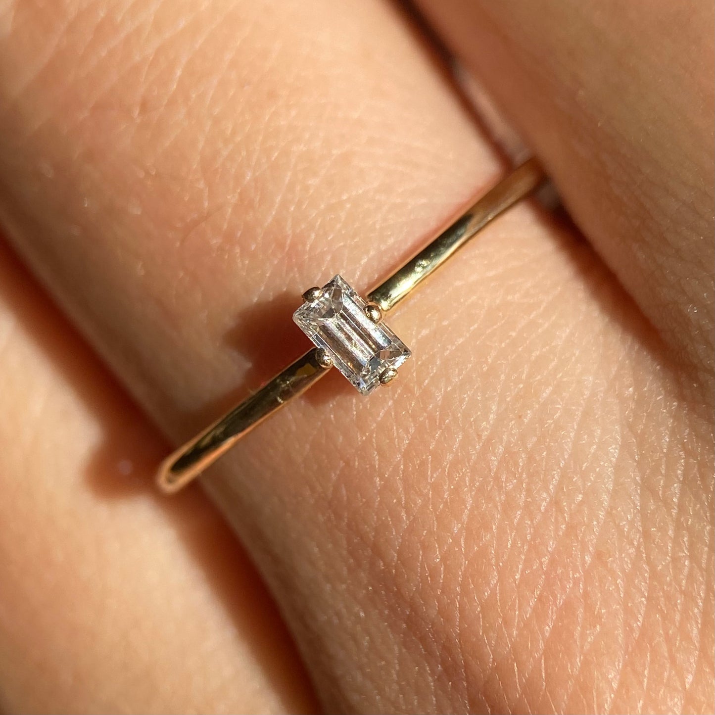 Anillo en Oro amarillo de 14k con Diamante Mod: OF1331