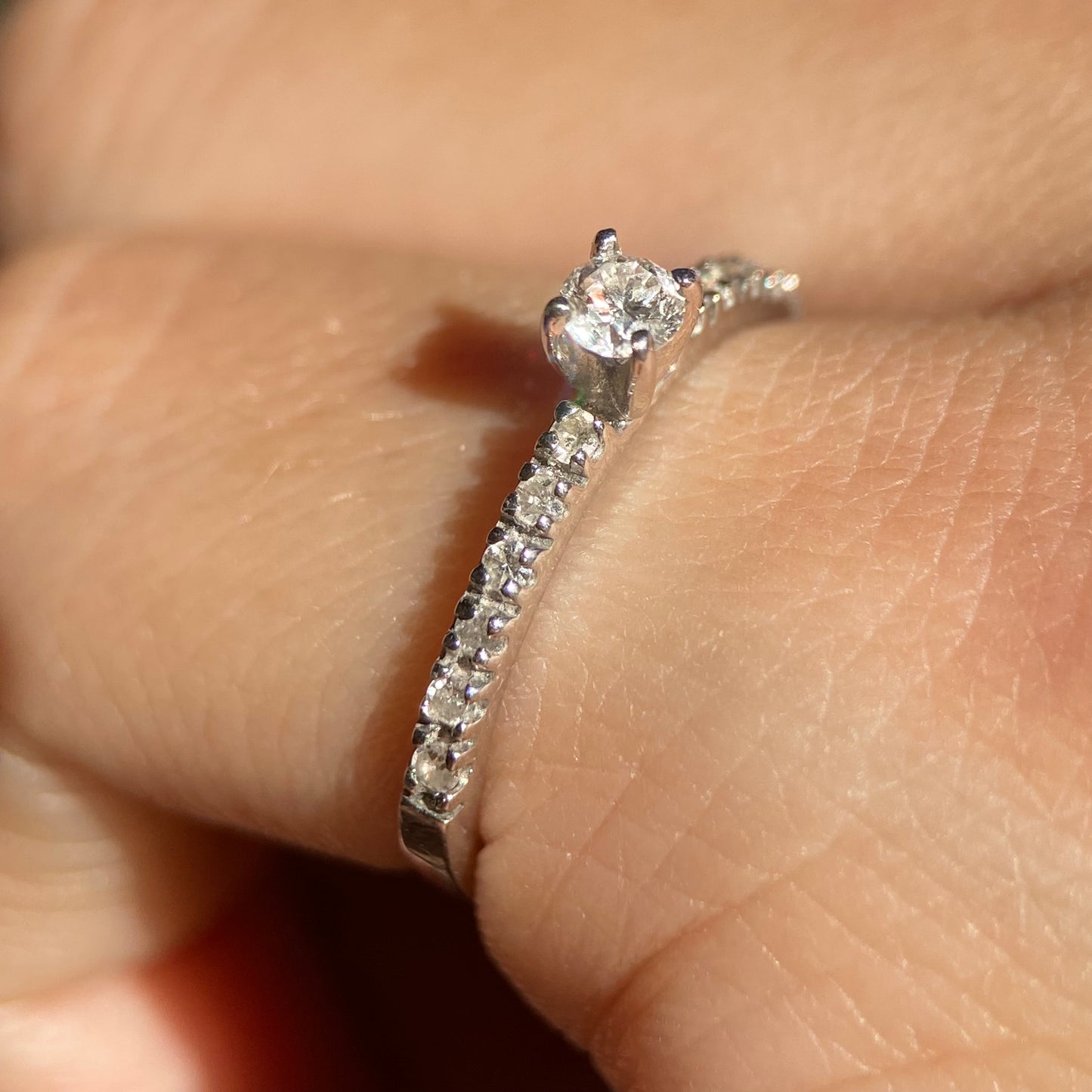 Anillo OF1544 en Oro Blanco de 14k con Diamantes naturales C .10 L .10 cts