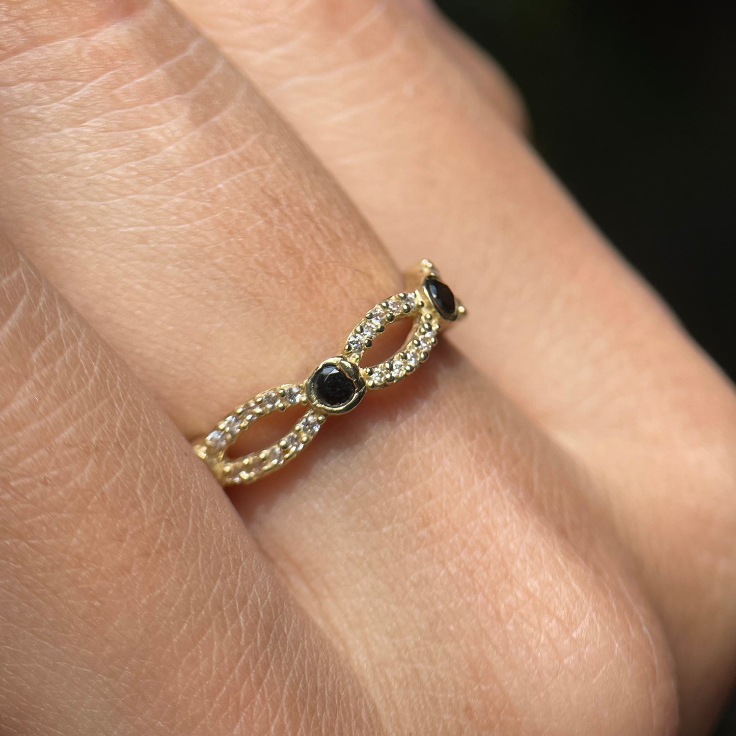 Ring in 10k yellow gold with Zirconia Cod: MAN192