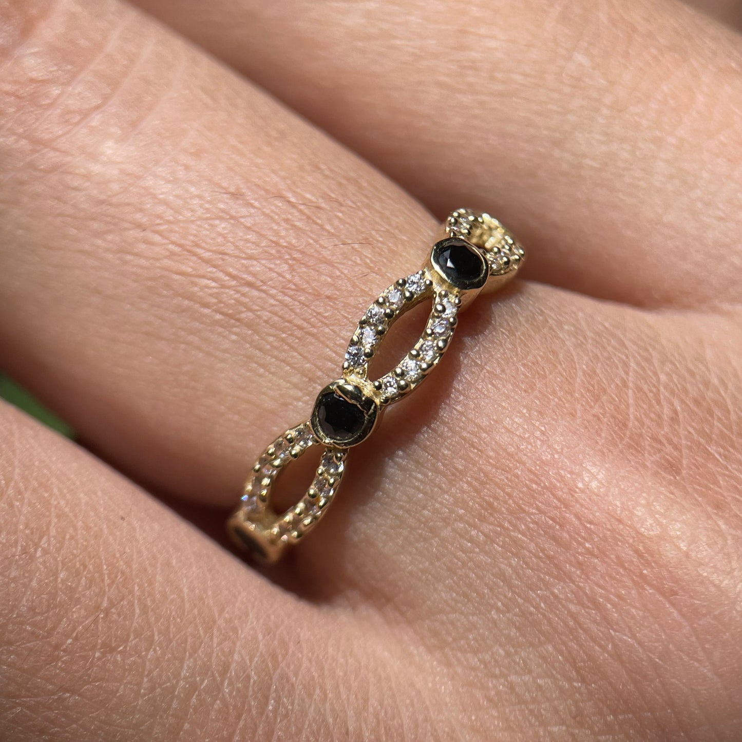 Ring in 10k yellow gold with Zirconia Cod: MAN192