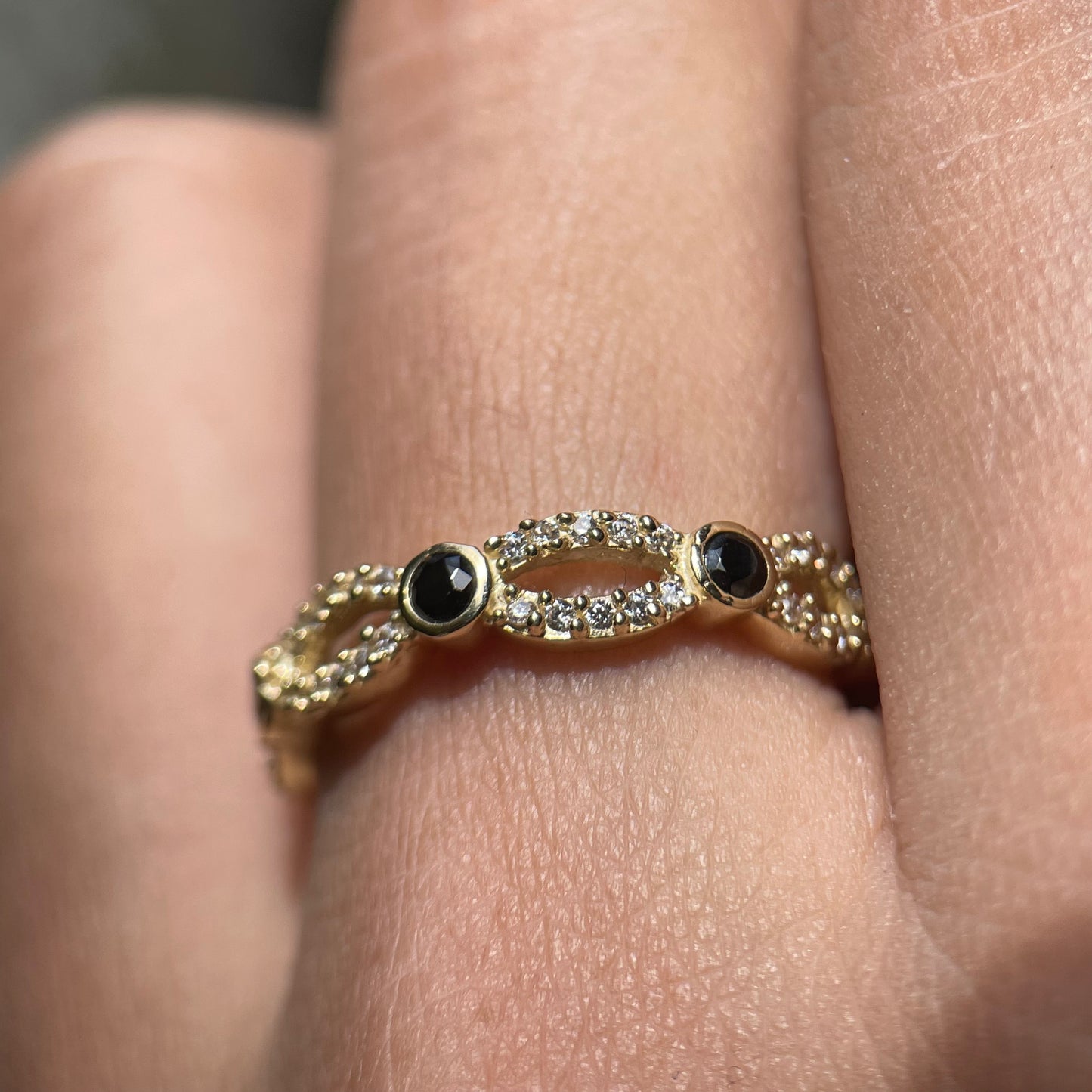 Ring in 10k yellow gold with Zirconia Cod: MAN192