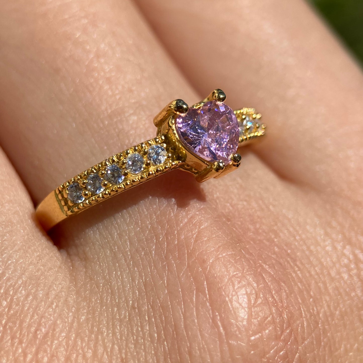 Anillo Fanny de Plata en Baño de Oro Amarillo con Circonia Rosa