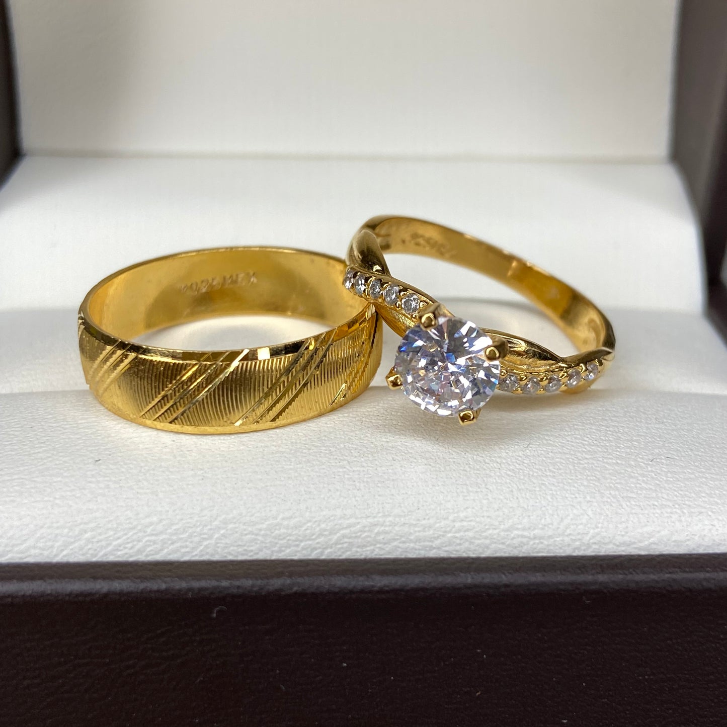 Dúo de Anillos Milan-Charlize en Plata con Baño de Oro Amarillo