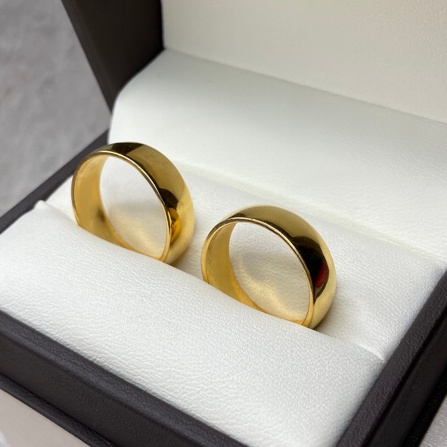 Argollas de Compromiso Willow en Plata con baño de oro amarillo