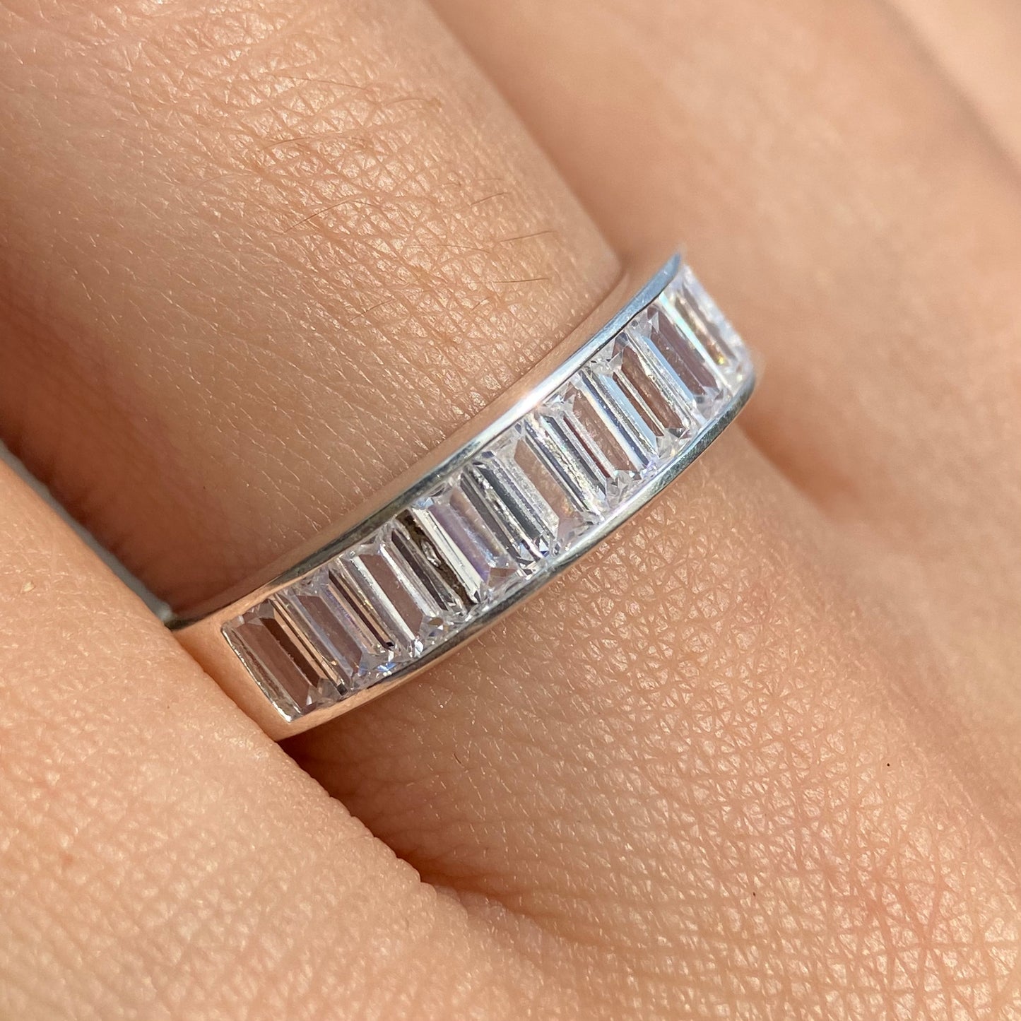 Anillo Churumbela Mady en Plata con Circonias (No incluye Estuche)