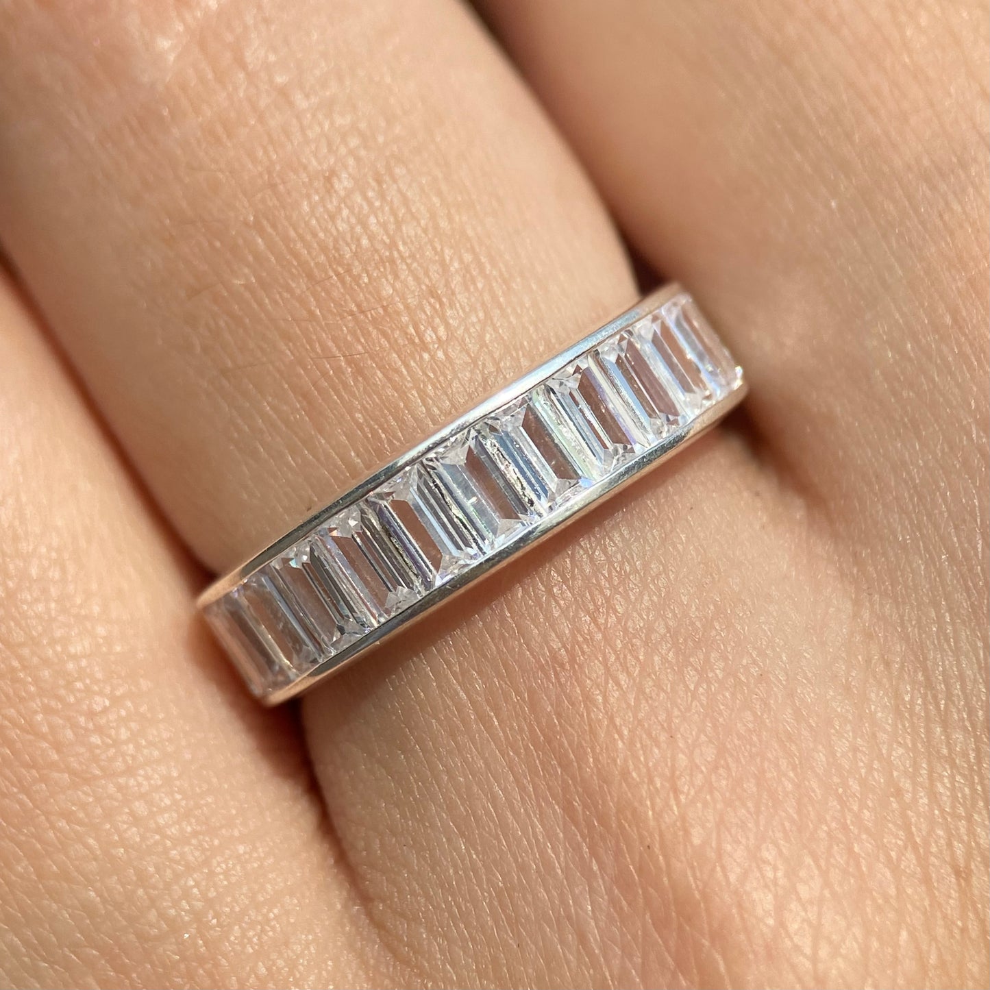 Anillo Churumbela Mady en Plata con Circonias (No incluye Estuche)