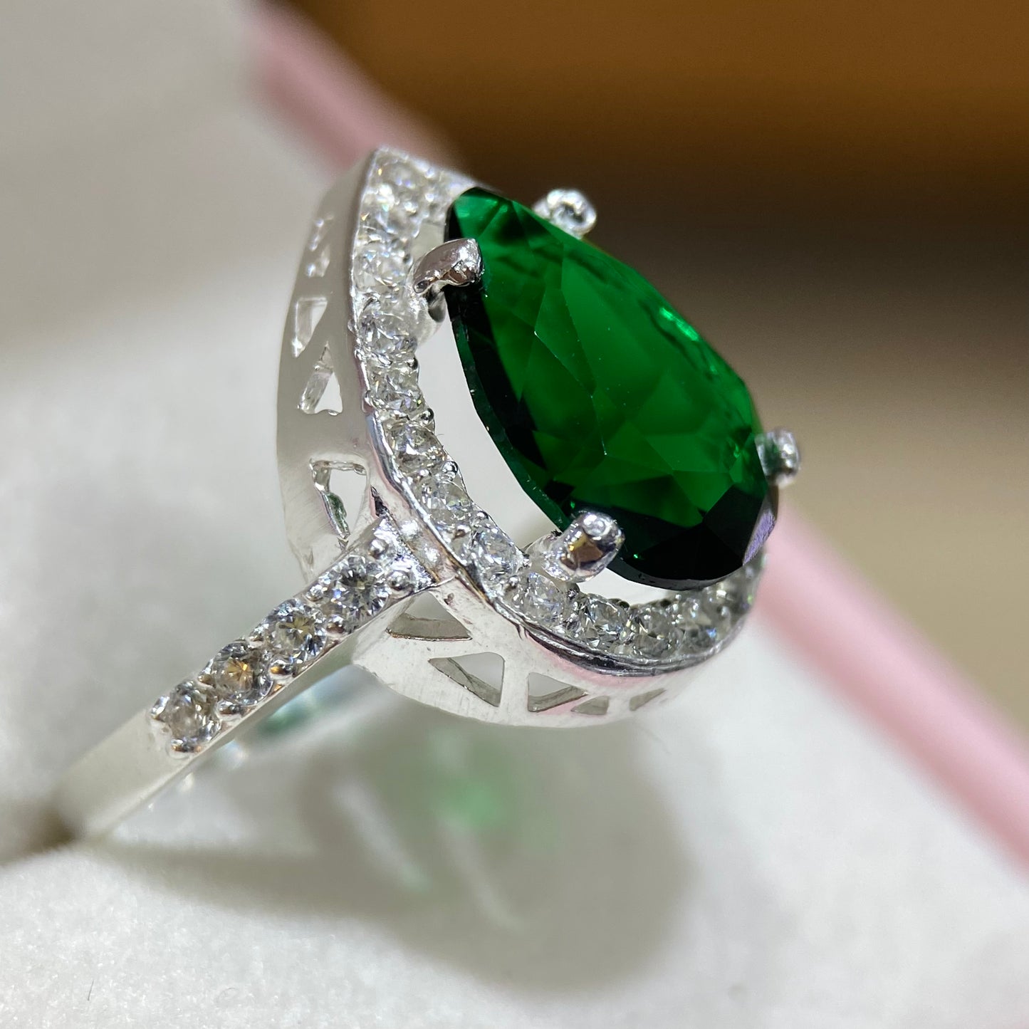 Anillo Polet en Plata con Circonia Verde inspirado en Hurrem