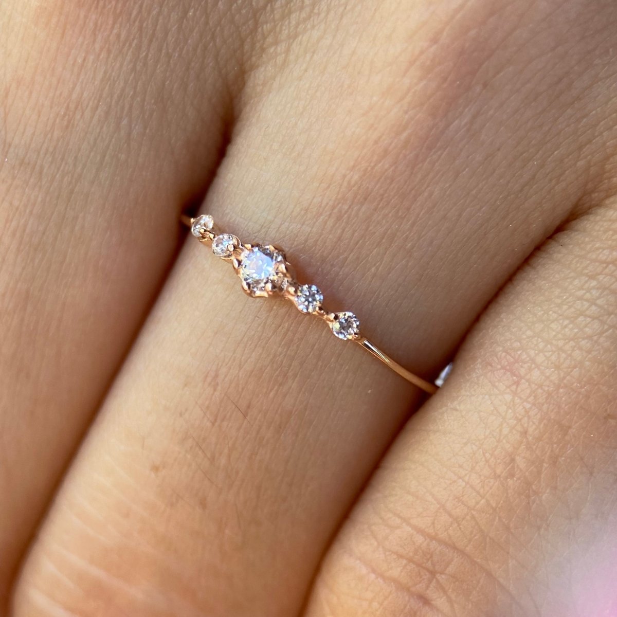 Anillo Ariana en oro rosa de 18k con circonias - Mouty Joyería