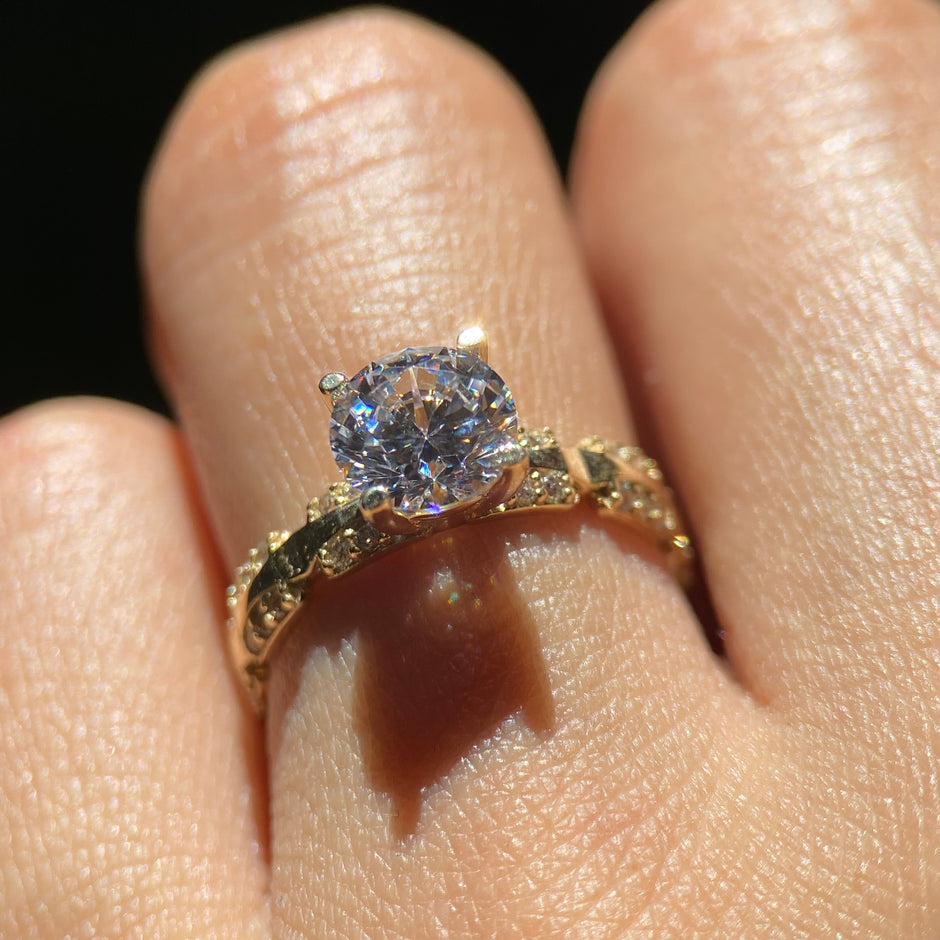 Anillo de compromiso en oro