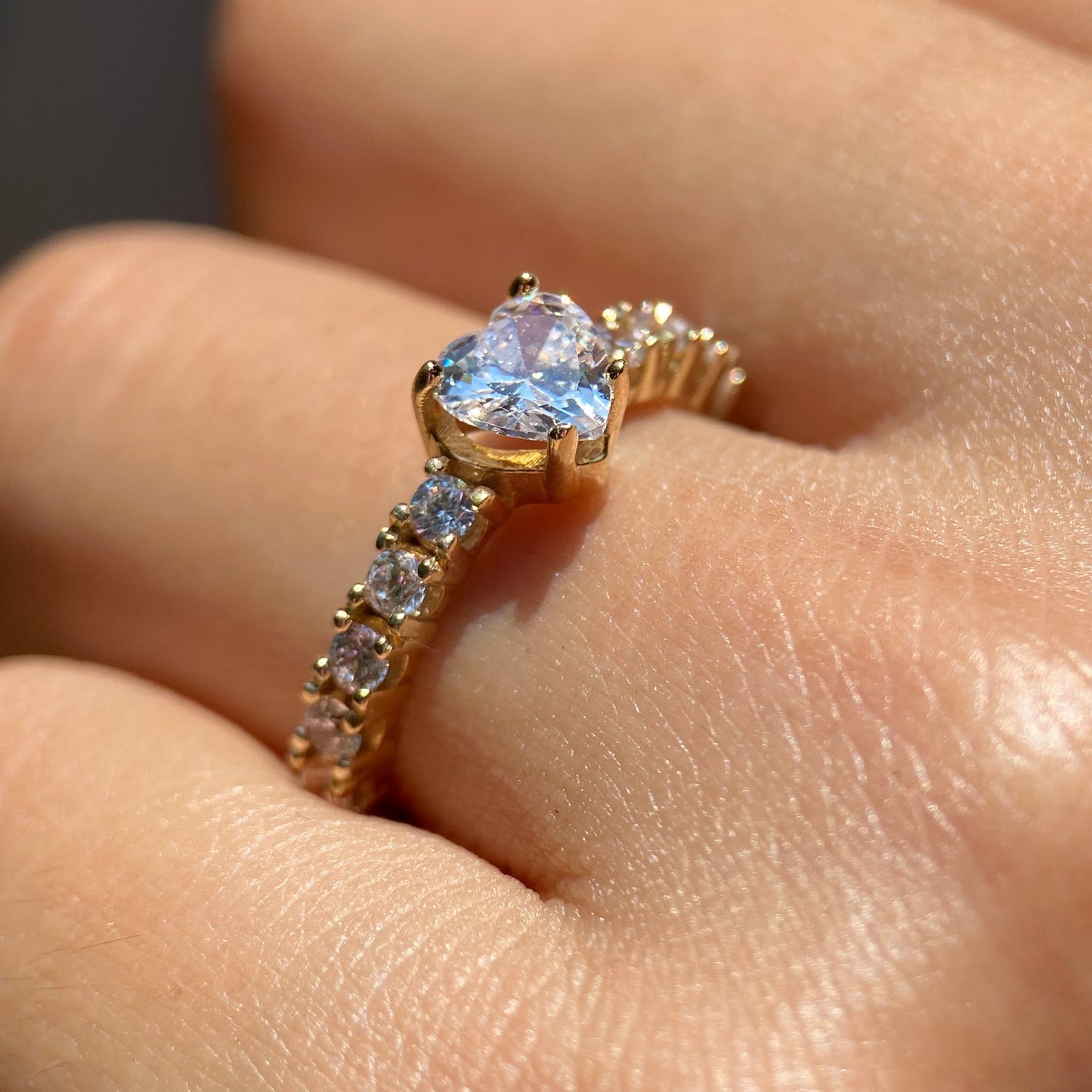Anillo Amour en Oro .50 ct