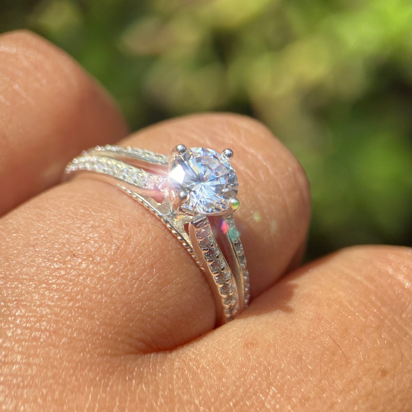 Anillo Lewis en Plata con circonias
