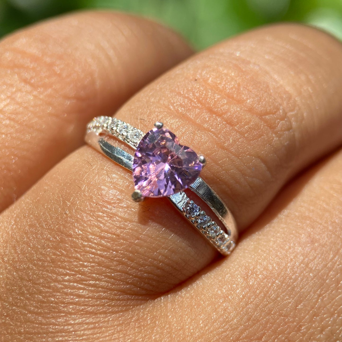 Anillo Annie en Plata con Circonia Rosa (No incluye estuche)