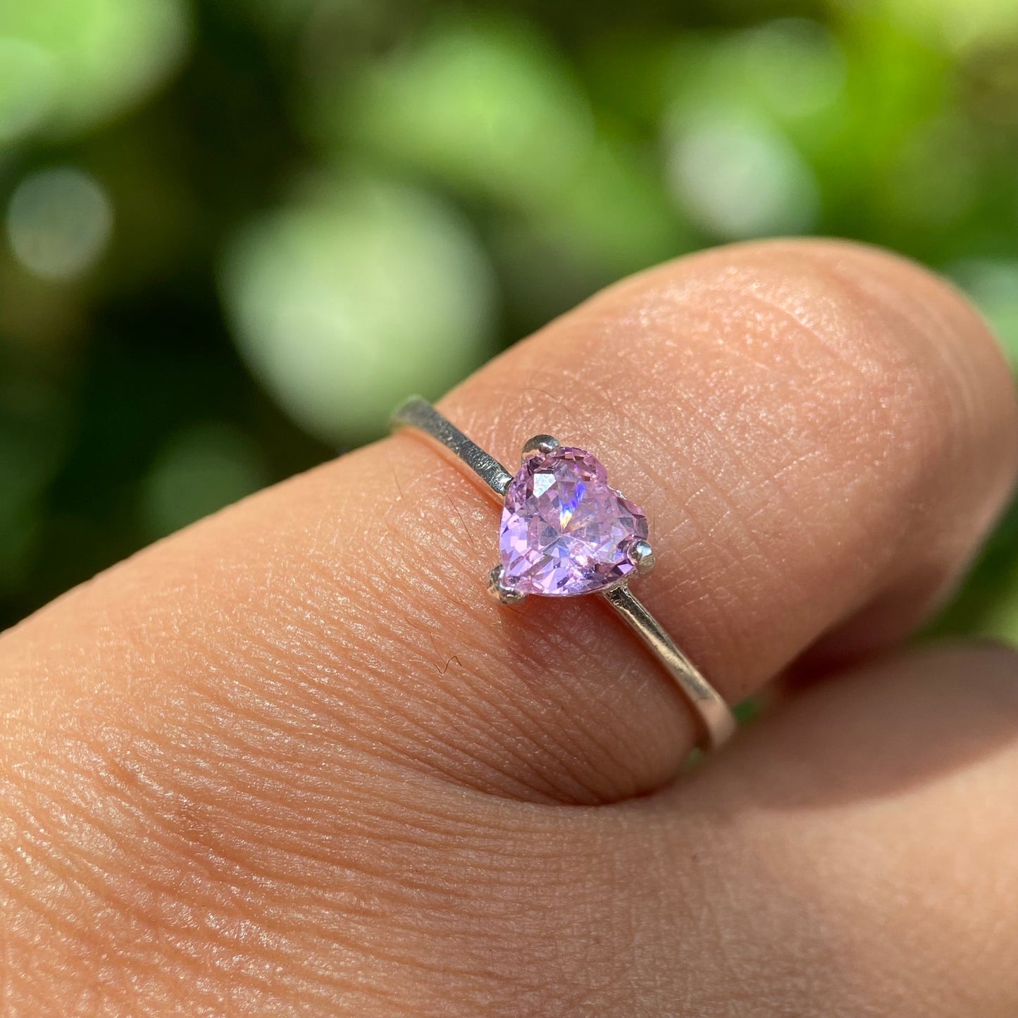 Anillo Zara en Oro blanco 14k con circonia rosa