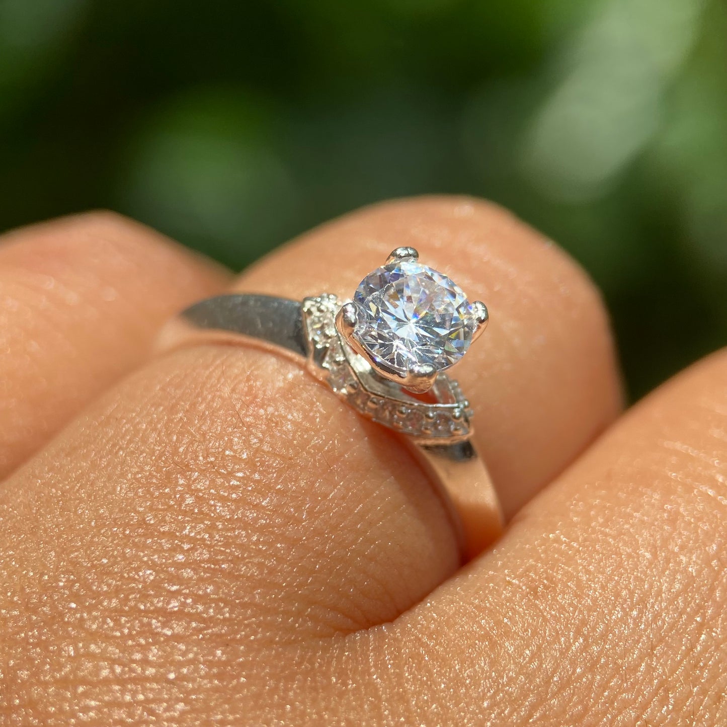 Anillo Ivanna en Plata con Circonia