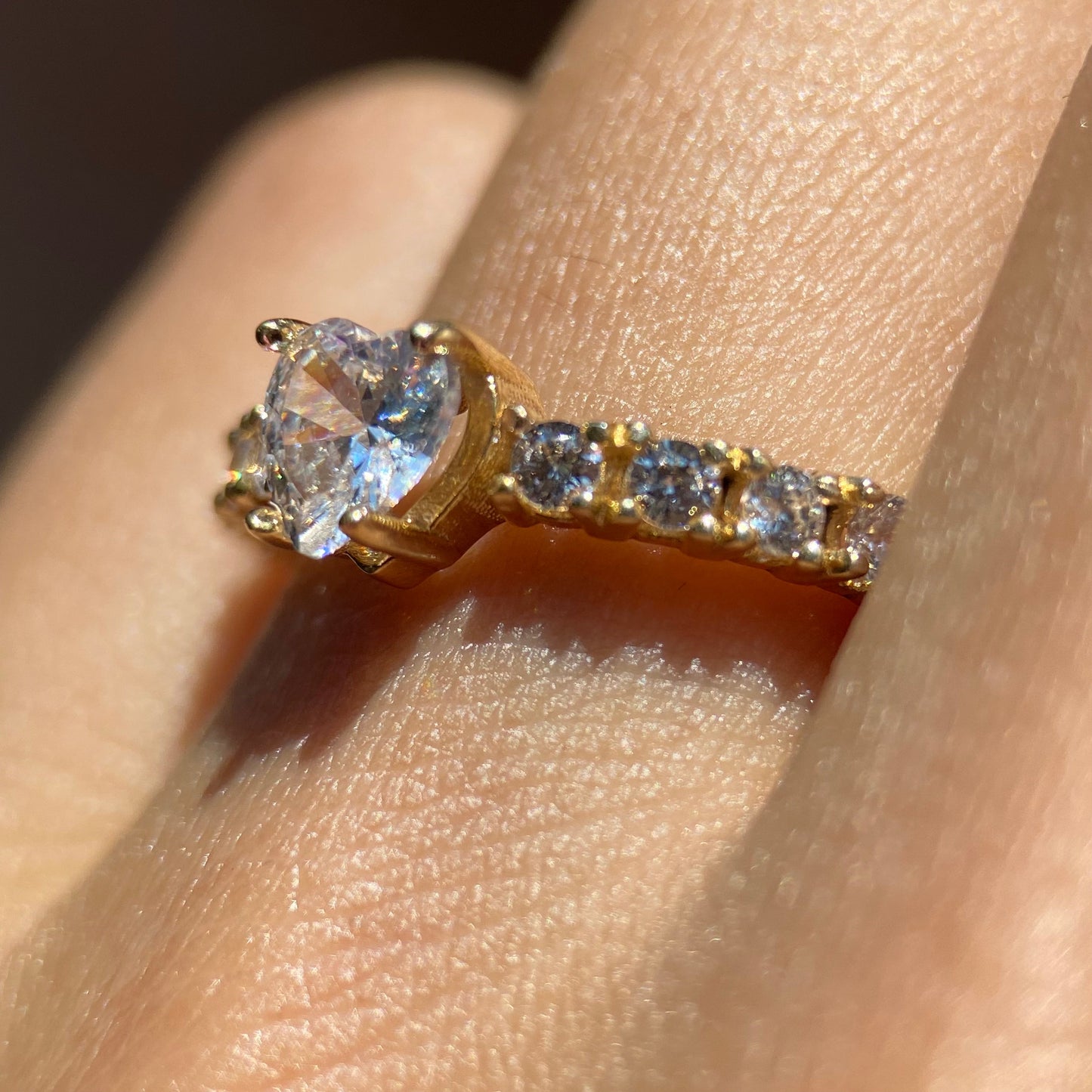 Anillo Amour en Oro .50 ct