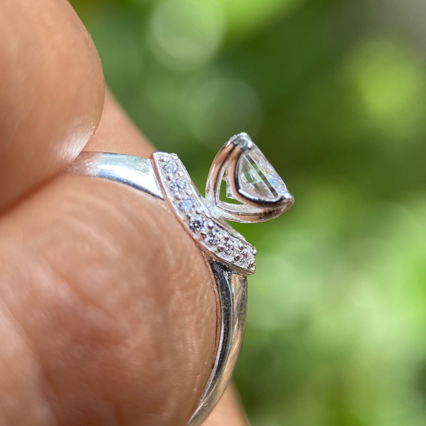 Anillo Ivanna en Plata con Circonia