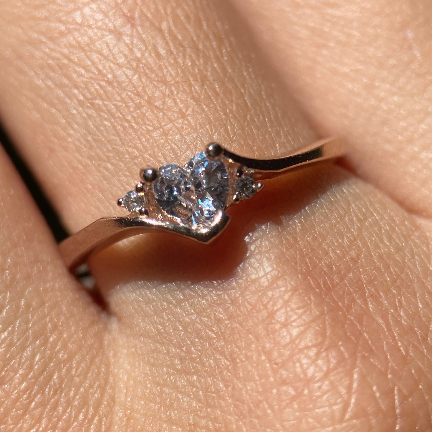 Anillo Alice de Oro Rosa 18k con circonia