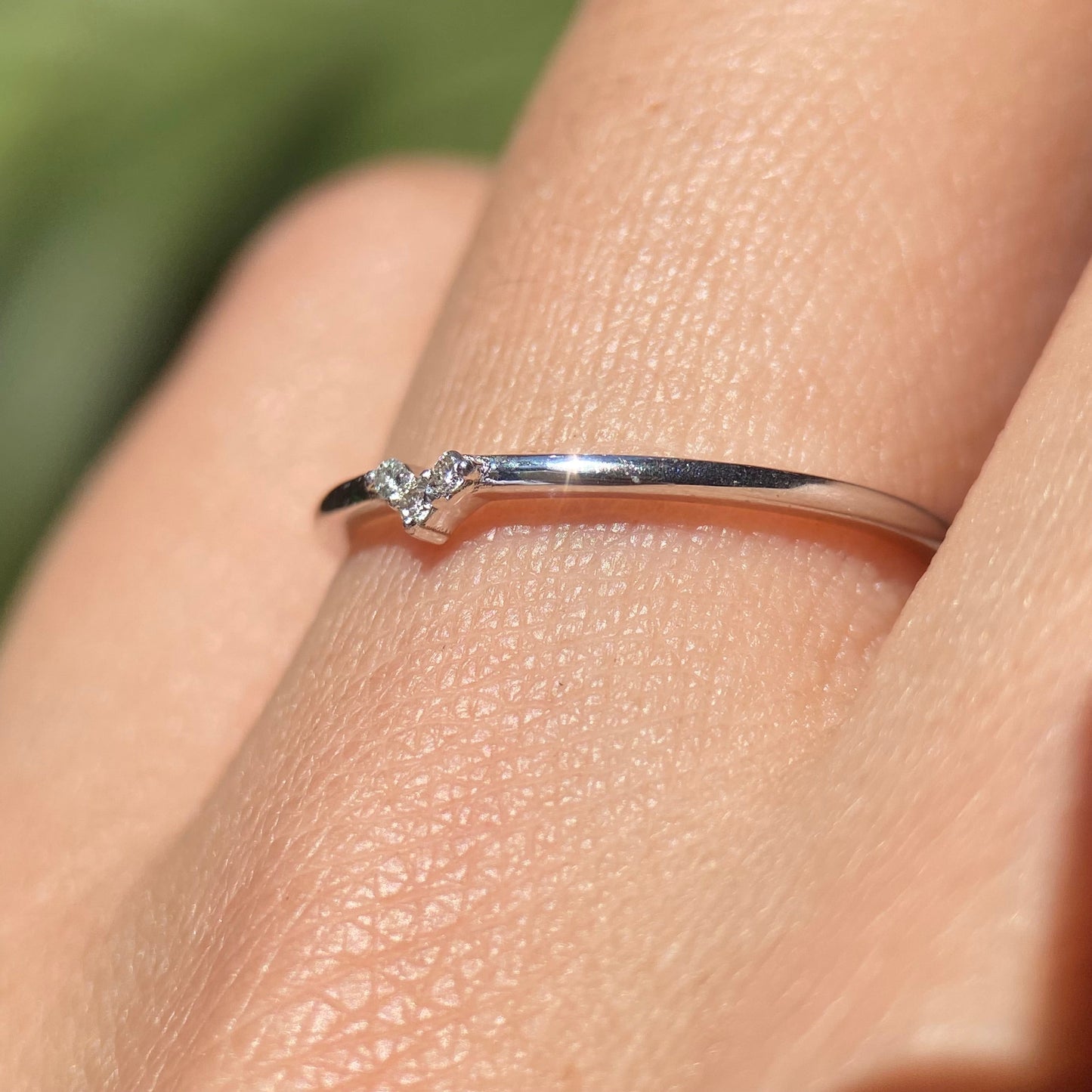 Anillo Angeline en oro blanco 18k con circonias