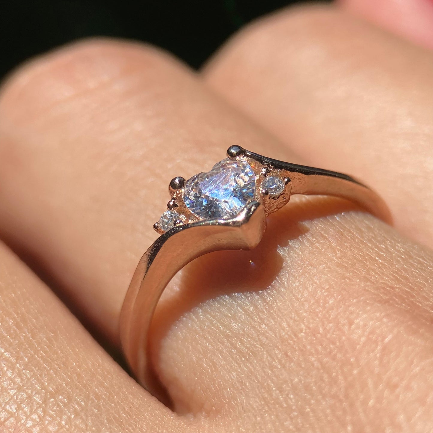 Anillo Alice de Oro Rosa 18k con circonia