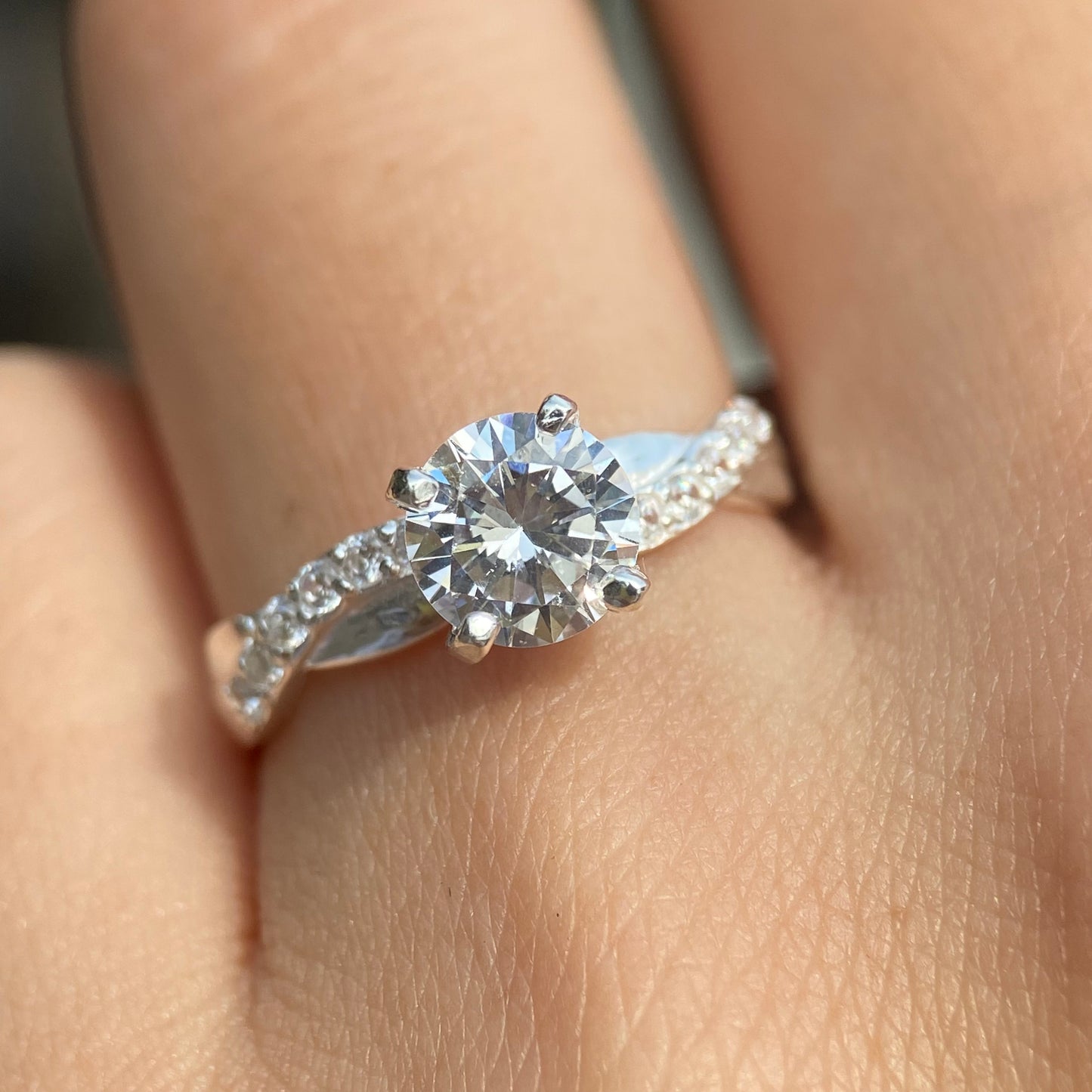 Anillo Charlize en Plata con Circonia