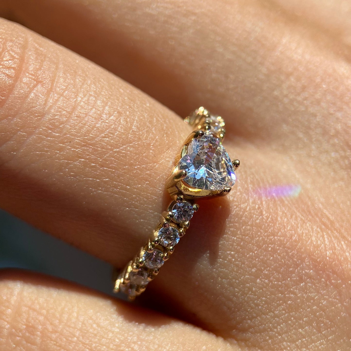 Anillo Amour en Oro .50 ct