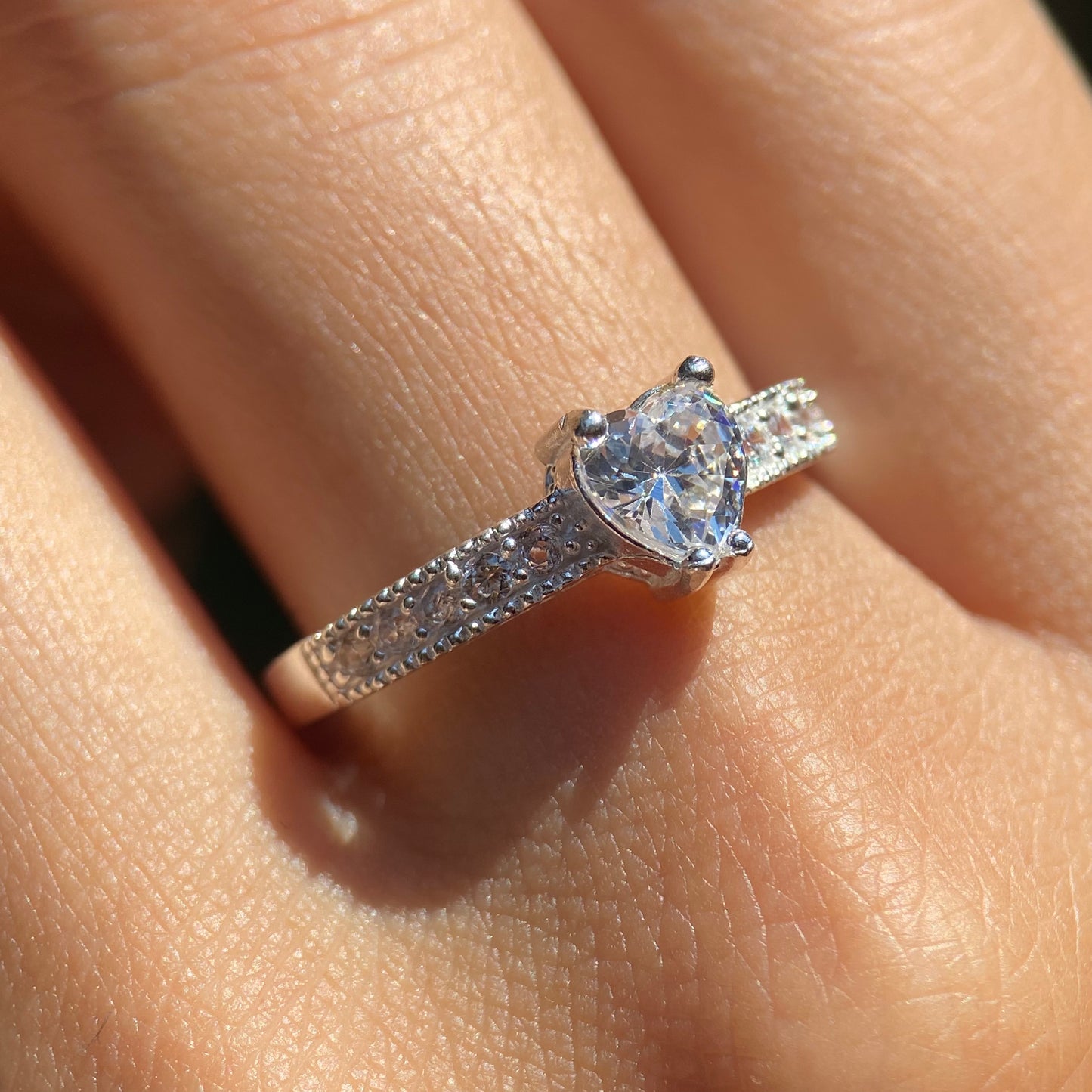 Anillo Fanny en Plata con Circonia Blanca