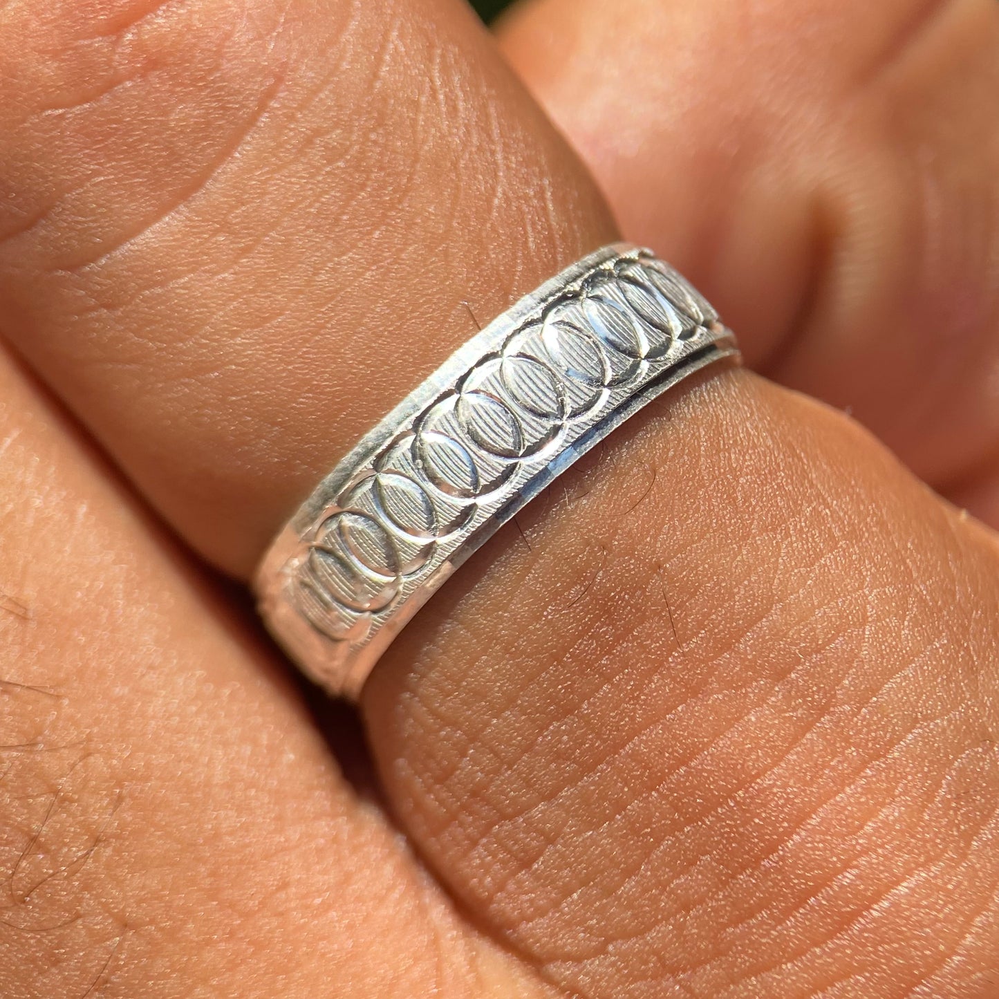 Argolla Diamantada Leonardo en Plata (no incluye estuche)