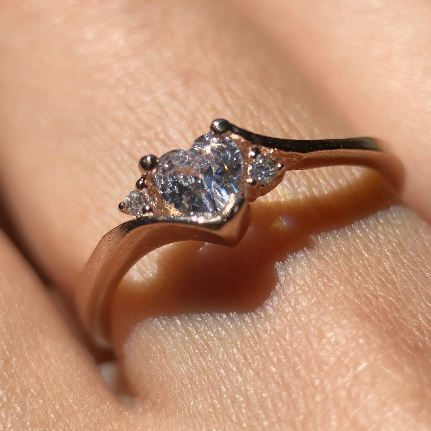 Anillo Alice de Oro Rosa 18k con circonia