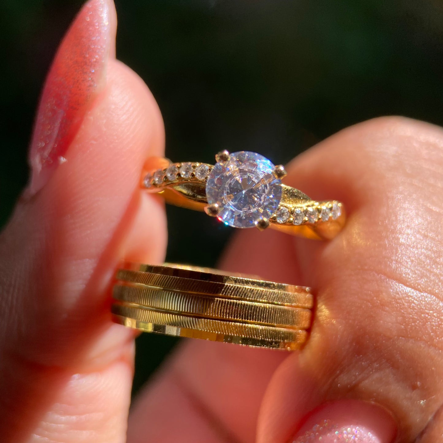 Dúo de Anillos Ethan-Charlize en Plata con Baño de Oro Amarillo