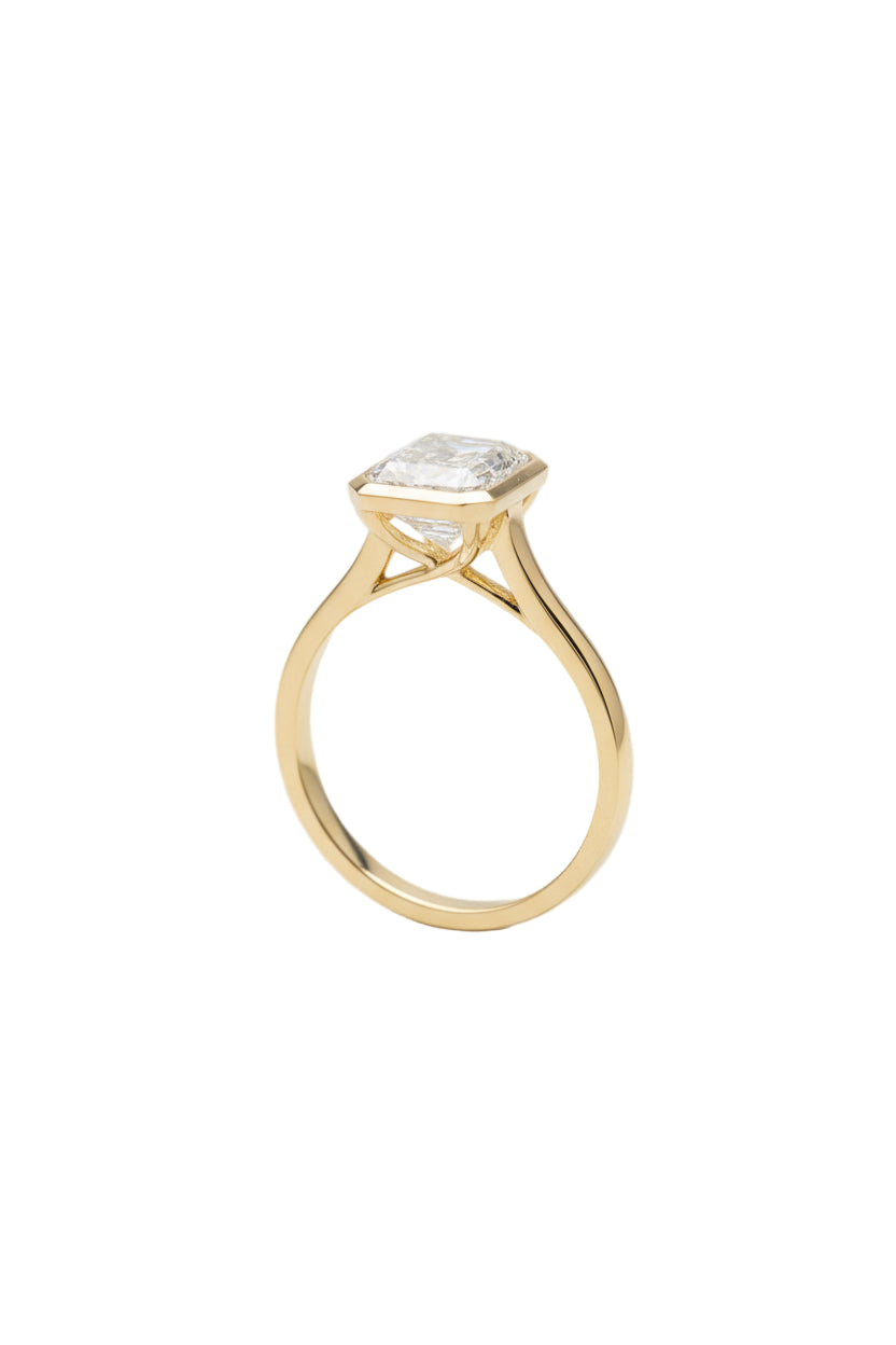 Anillo Anya en oro corte esmeralda 3.00 ct