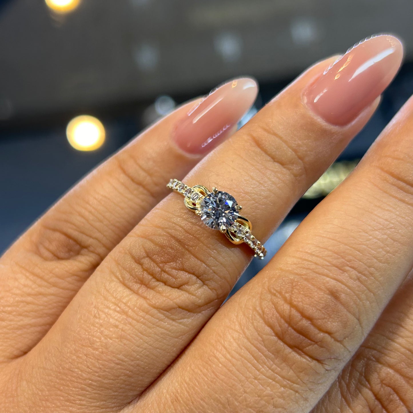 Anillo de compromiso en oro