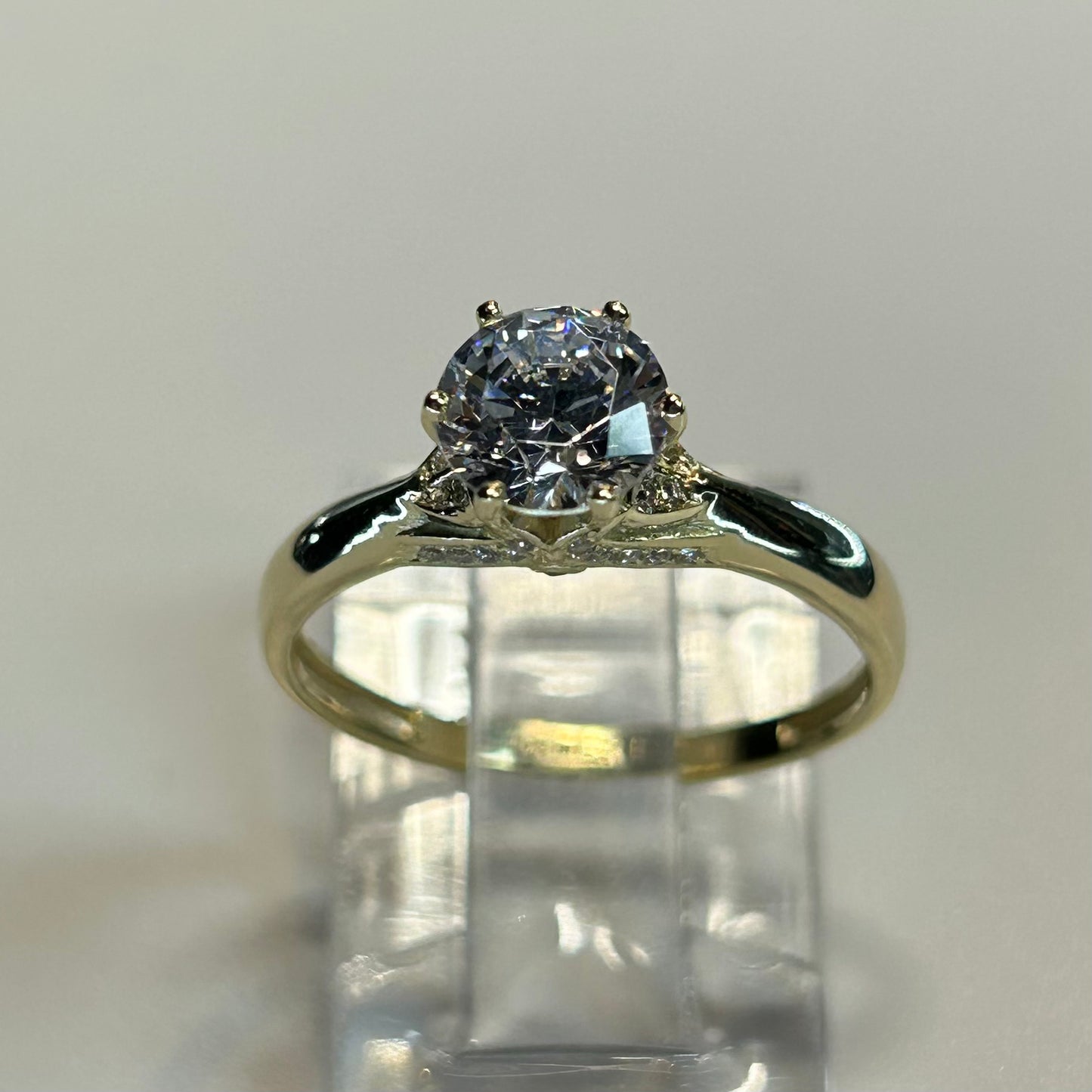 Anillo de compromiso en oro