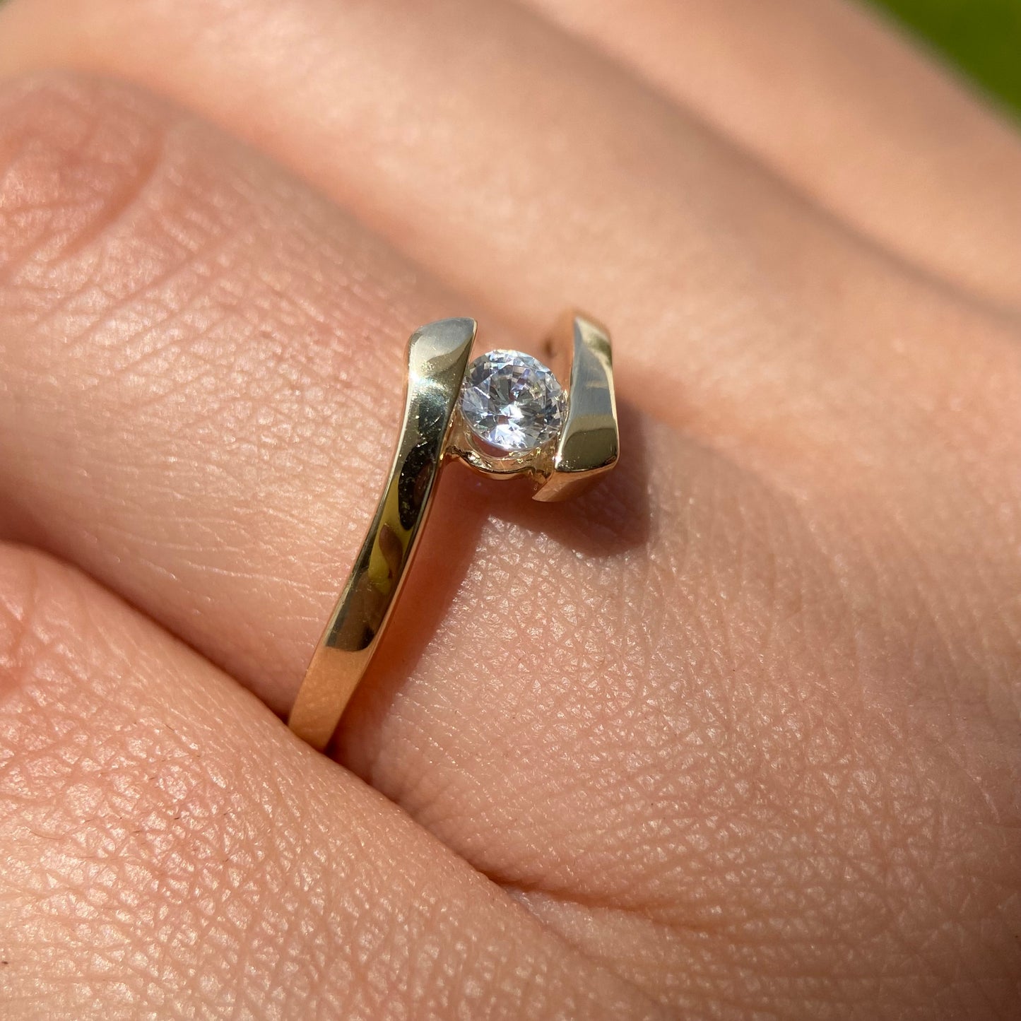 Anillo de compromiso en oro
