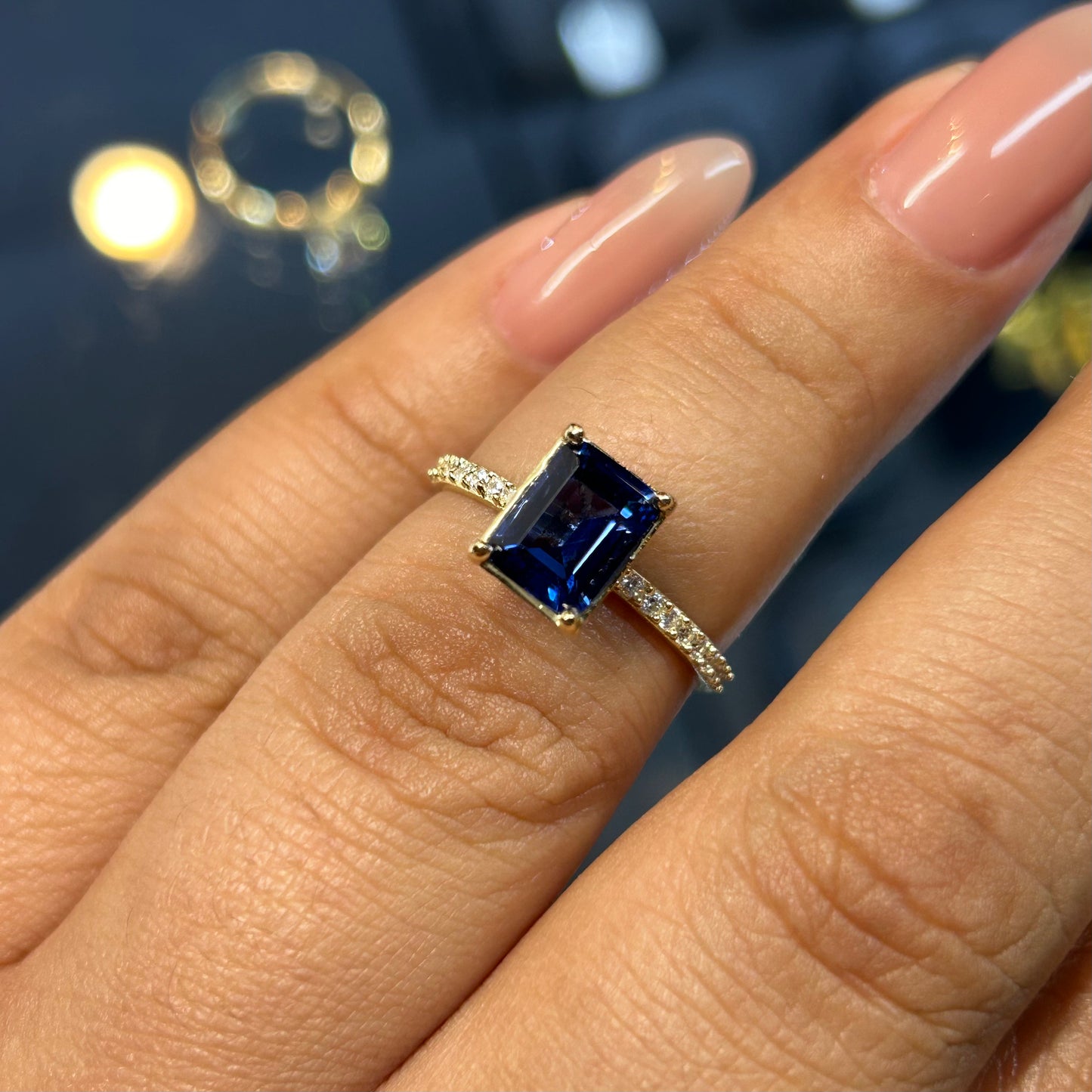 Anillo de compromiso en oro