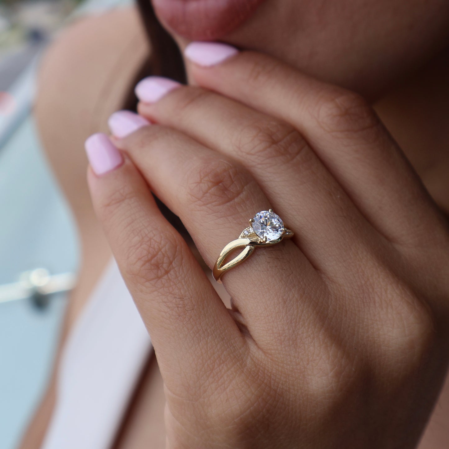 Anillo de compromiso en oro