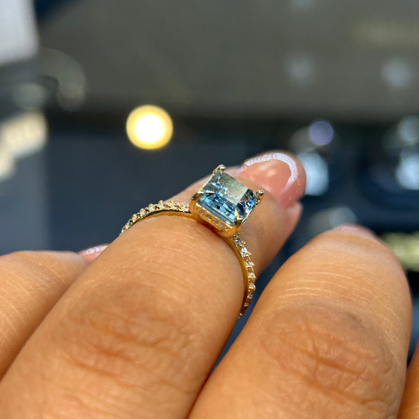 Anillo de compromiso en oro