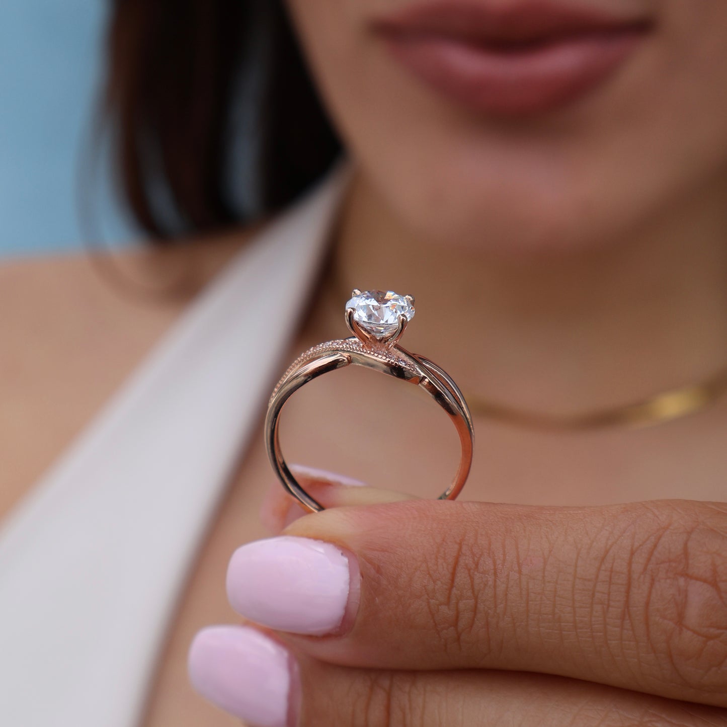 Anillo en Oro Rosa 10k con Circonia Mod.16008