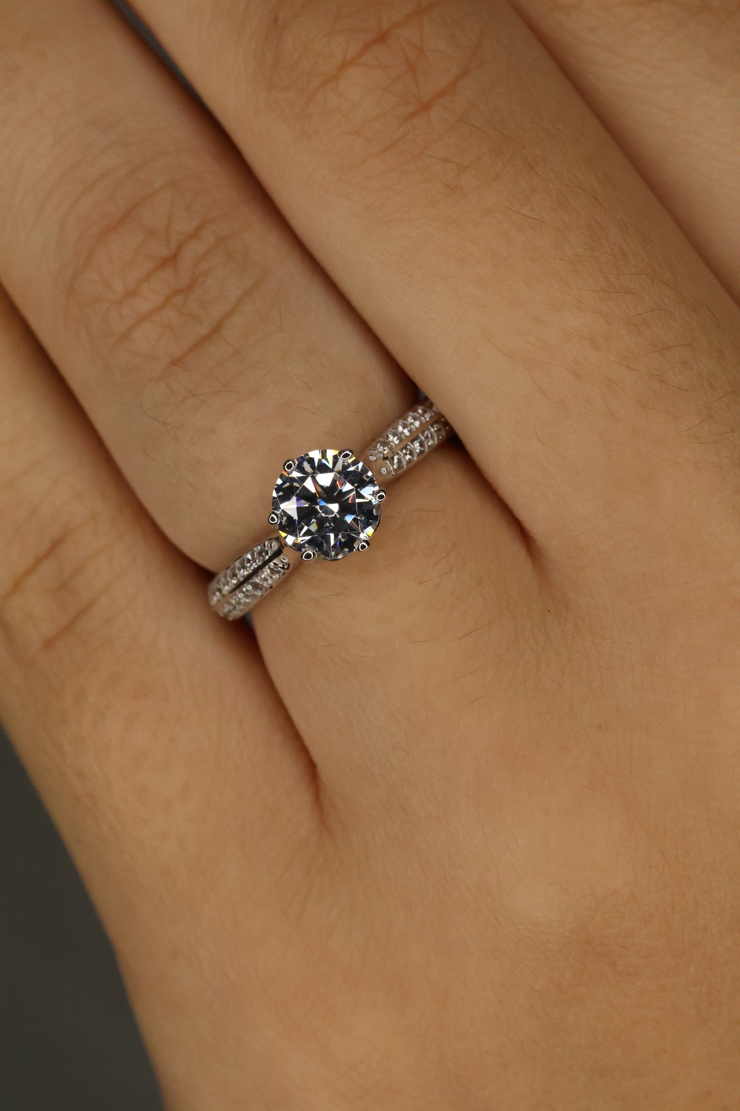 Anillo de compromiso en oro