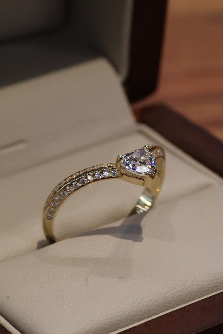 Anillo en Oro 14k con Circonia Mod. 16047