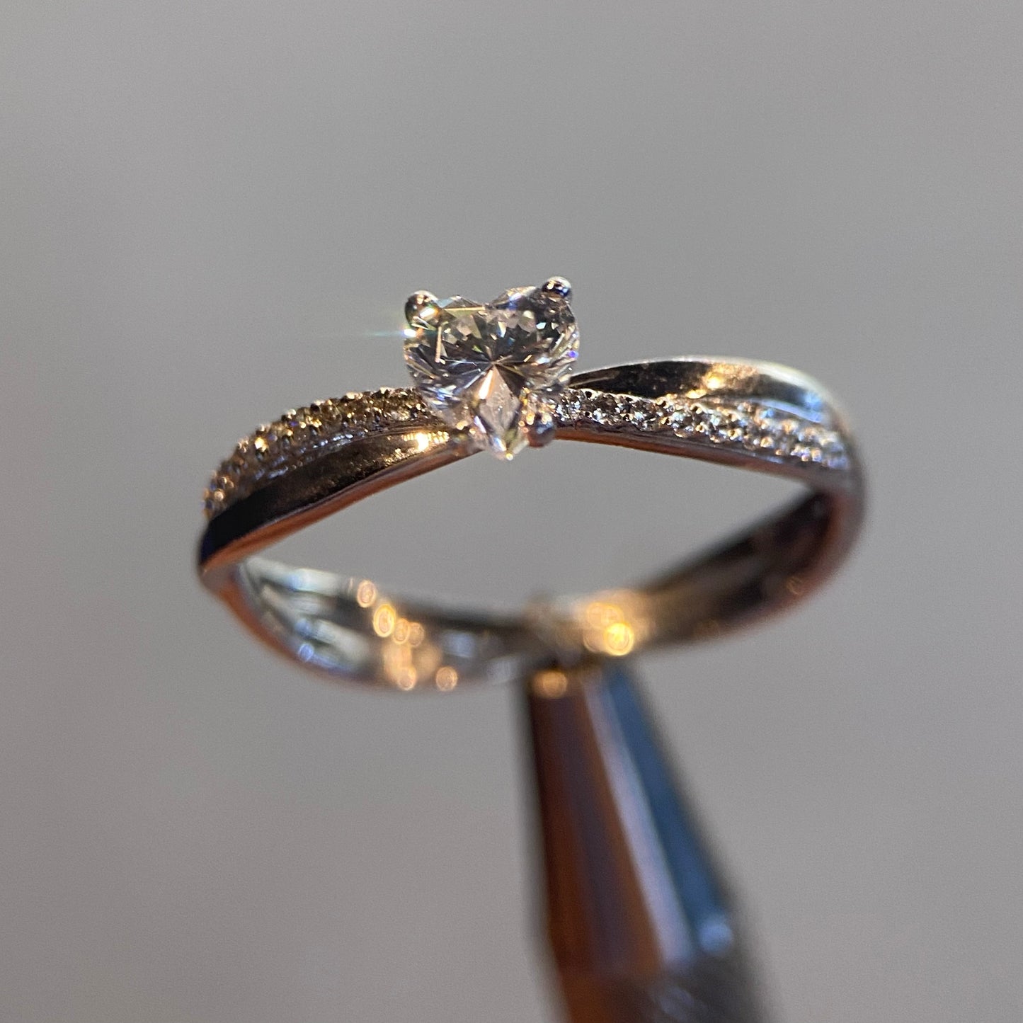 Anillo de compromiso en oro