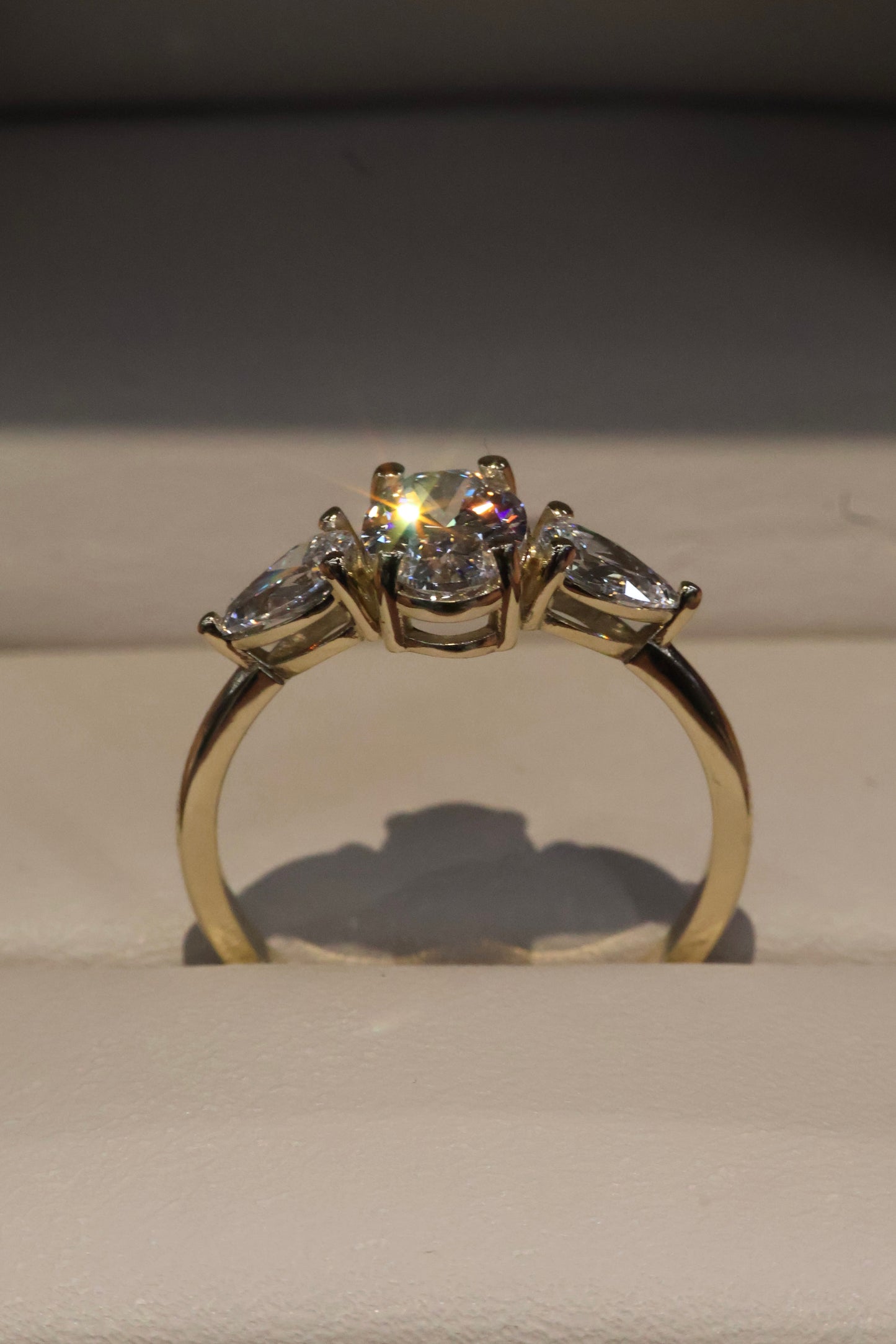 Camille en oro 1.00 ct