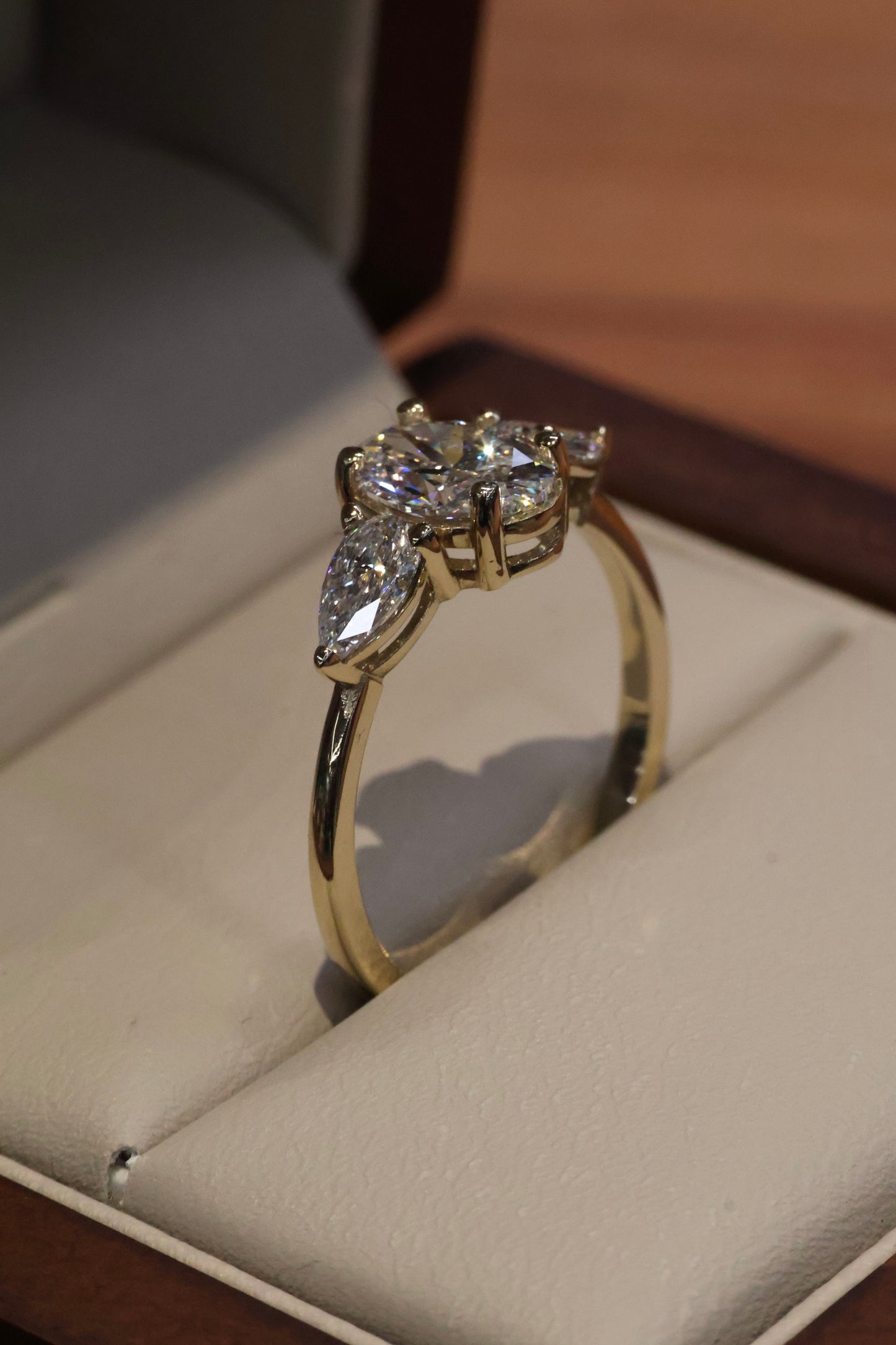 Camille en oro 1.00 ct