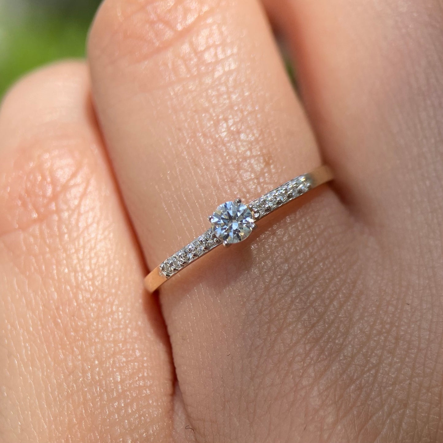 14k yellow gold ring with white zircons MAN244