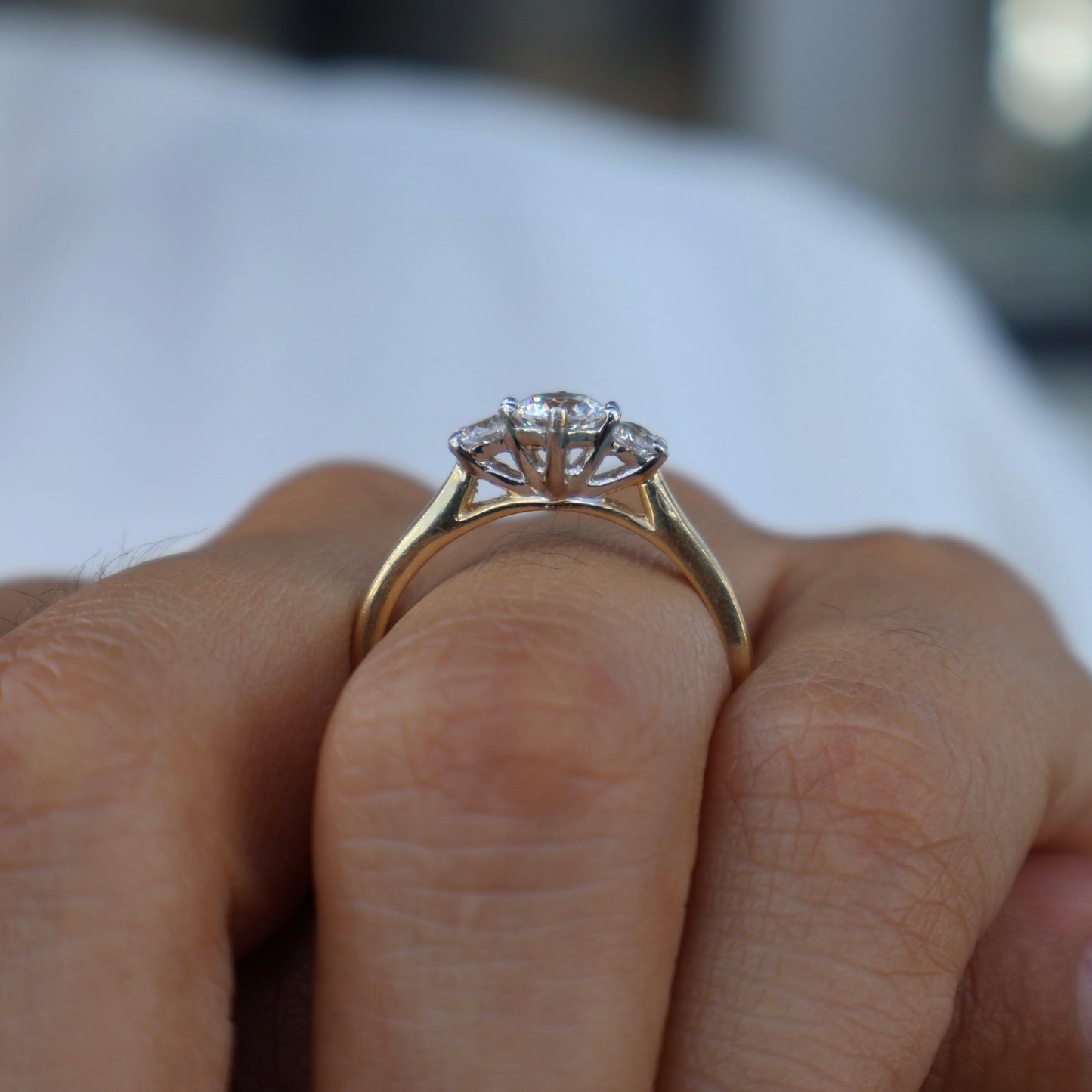 Anillo de compromiso en oro