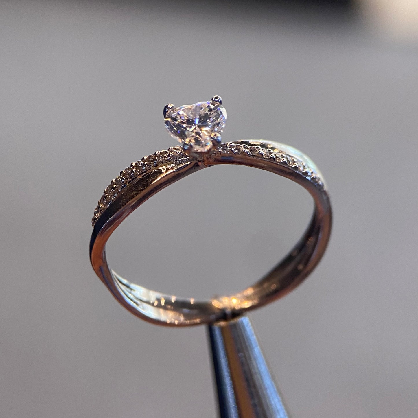 Anillo de compromiso en oro