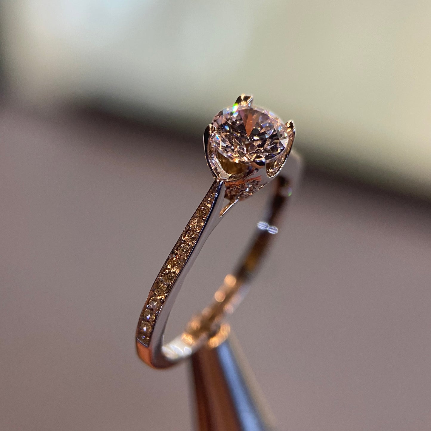 Anillo de compromiso en oro