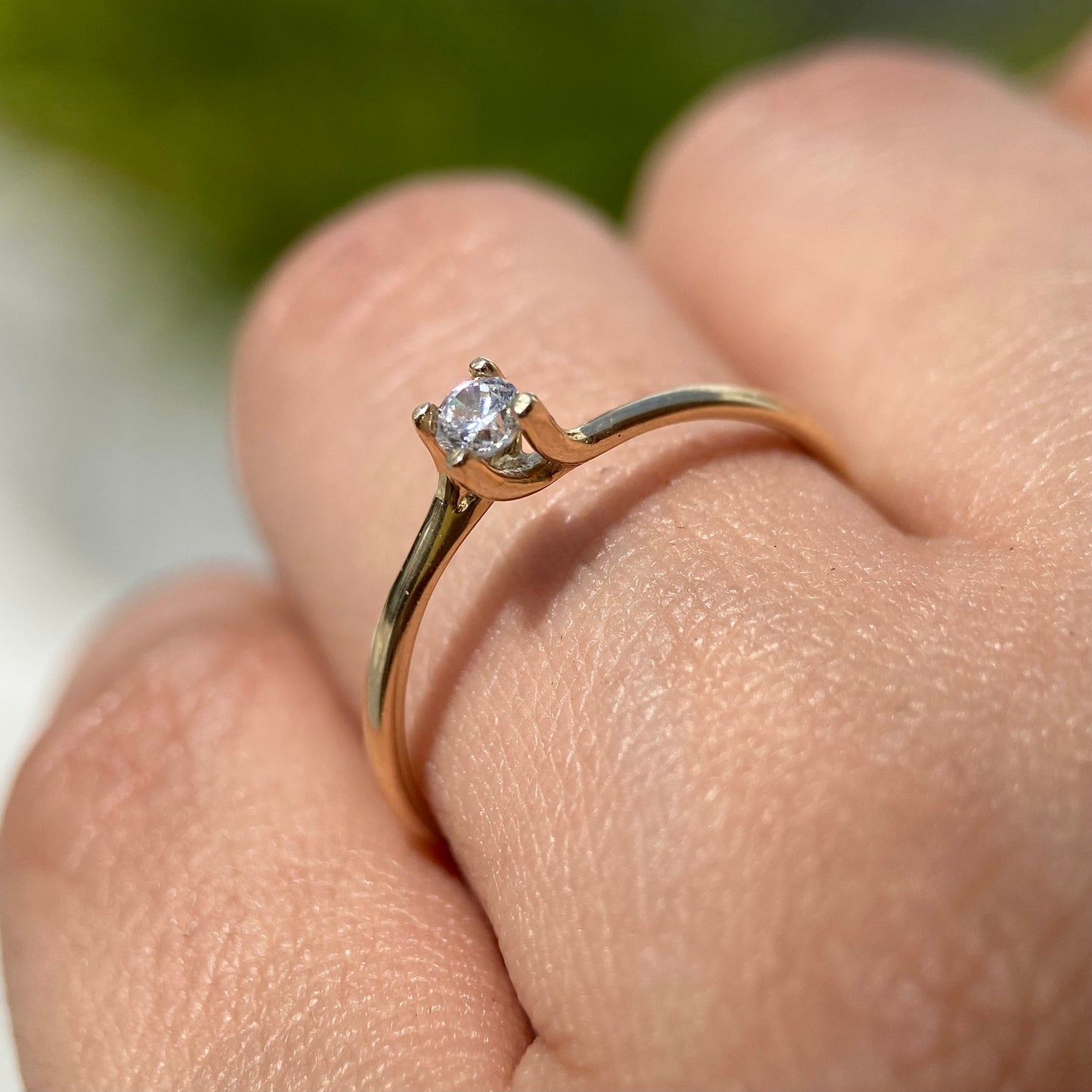 Ring in 14k yellow gold with white zirconia Cod: MAN243