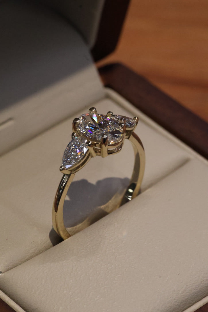 Camille en oro 1.00 ct
