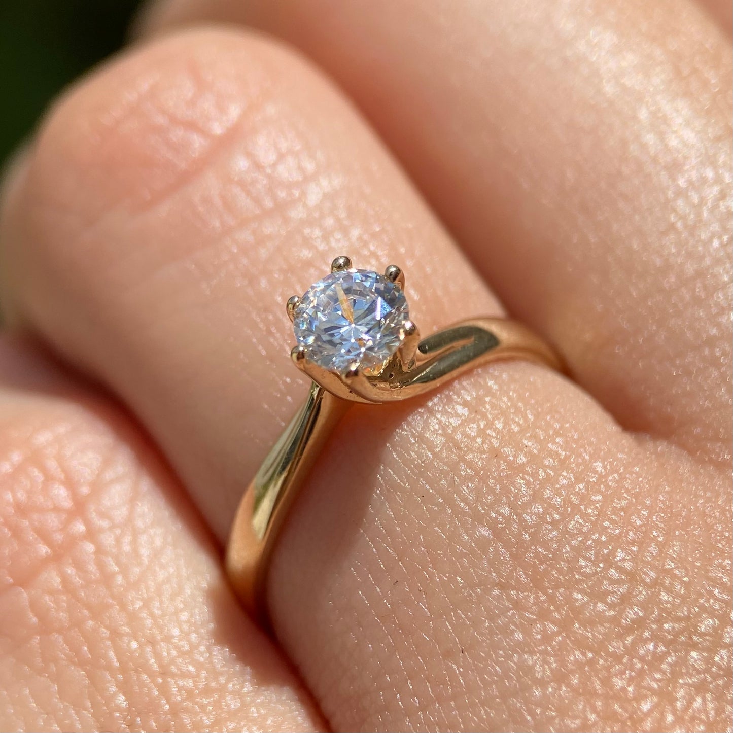 Ring in 14k yellow gold with white zirconia MAN254