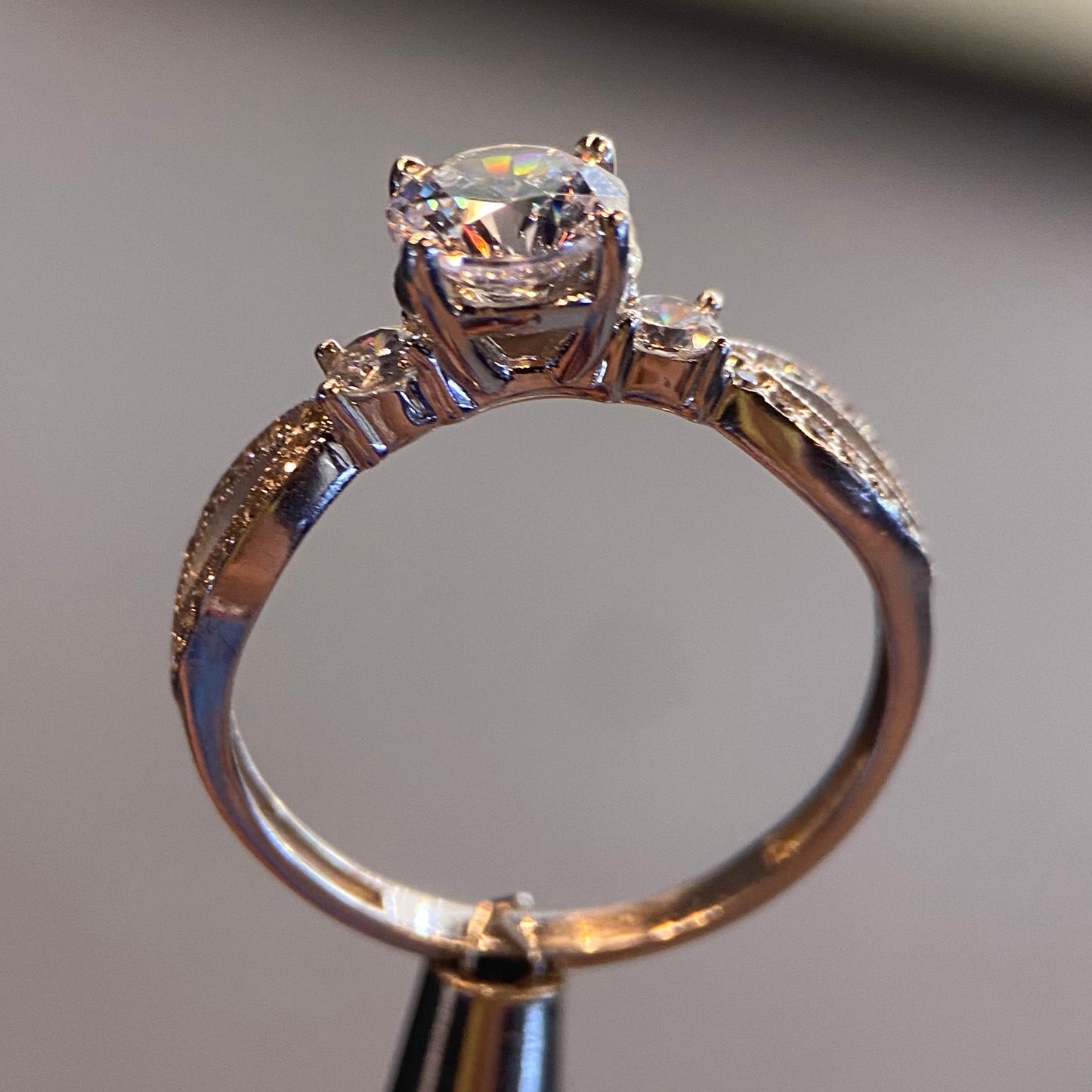 Anillo de compromiso en oro